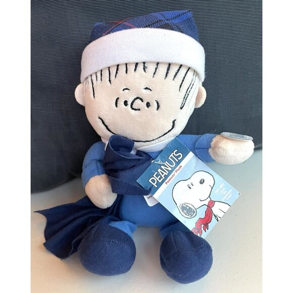 Peanut Linus Stuffed Toy 10" Plays “Oh Christmas Tree” Works! - Picture 3 of 8